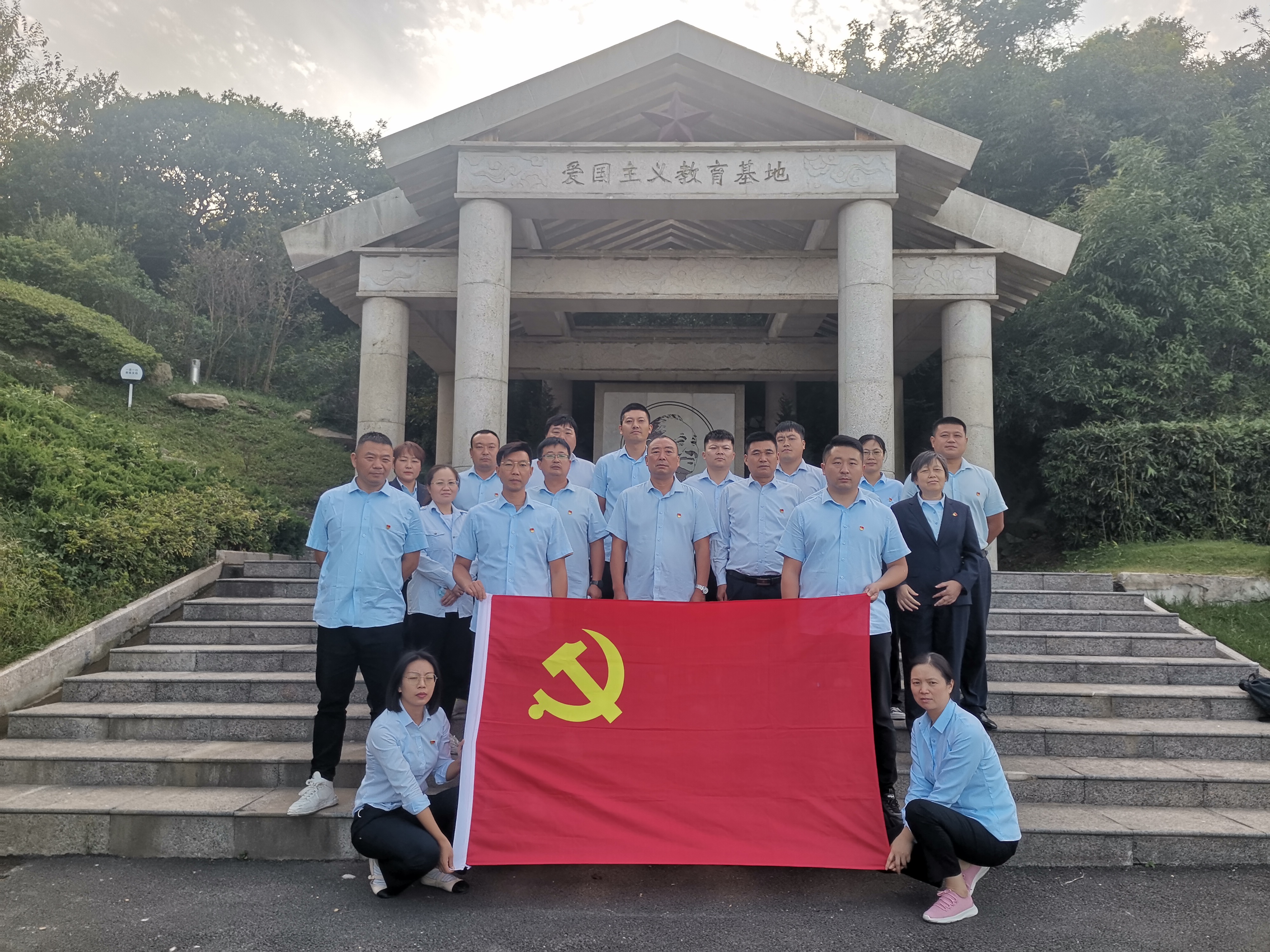 公交集團公交事業(yè)二部開展廉潔文化實境教育學習