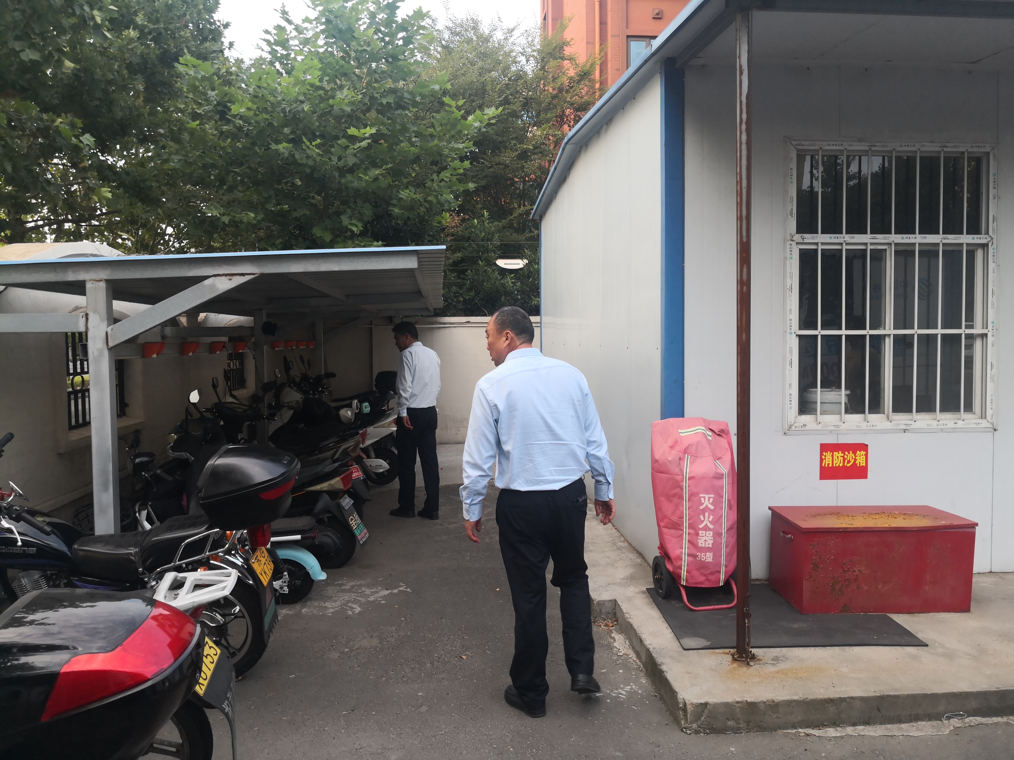 公交集團(tuán)公交事業(yè)二部開展場(chǎng)站水電專項(xiàng)檢查