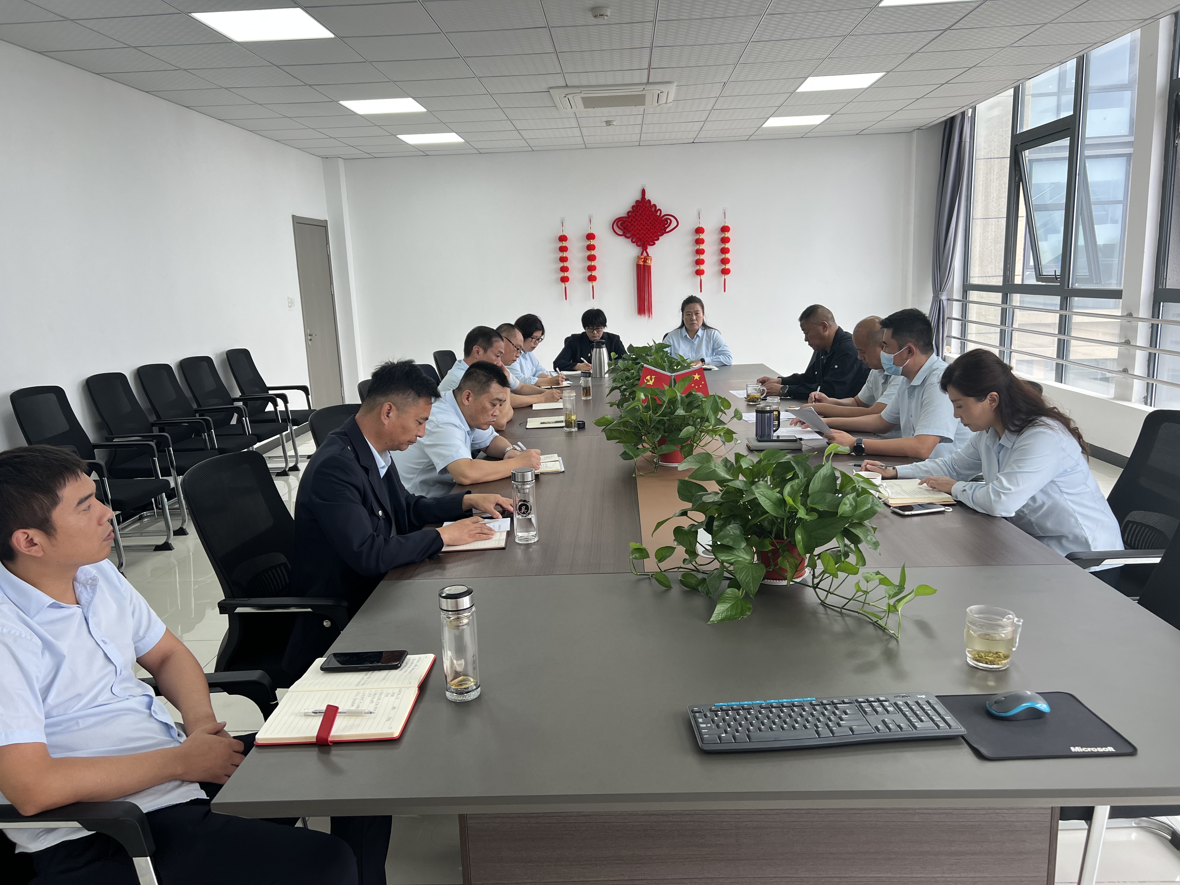 公交集團(tuán)經(jīng)營發(fā)展事業(yè)部召開中秋國慶期間作風(fēng)建設(shè)專題會議